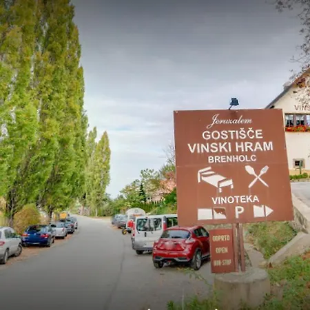 Gostinjska kuća Gostisce Vinski Hram *